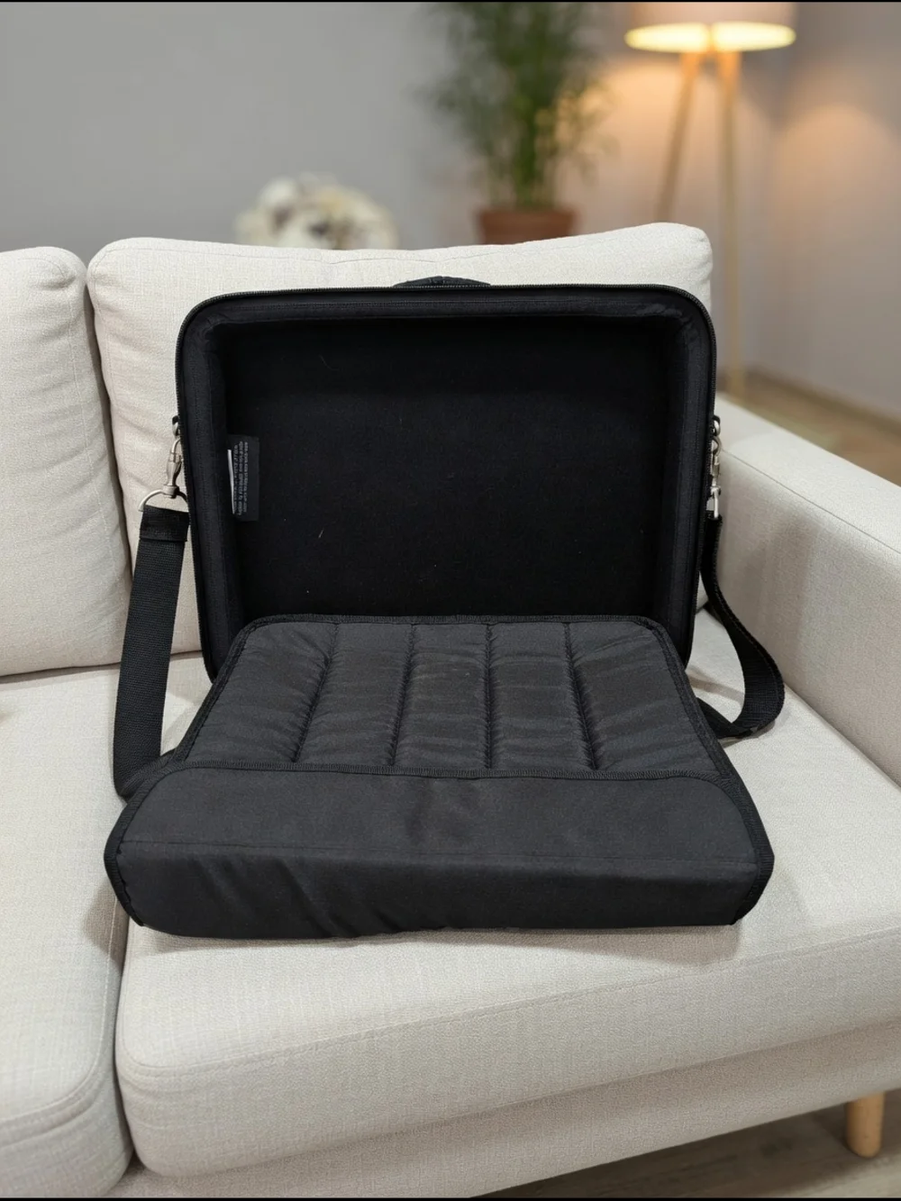 Samsonite Classic Laptop Briefcase - Perfect Travel Bag Heavy Duty 17